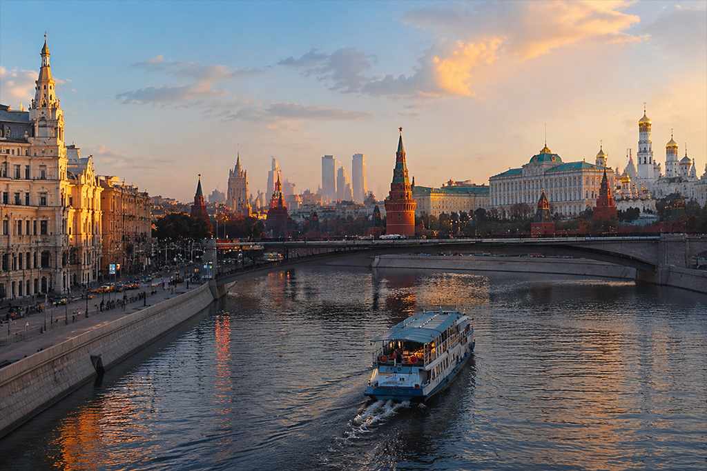 жизнь в москве